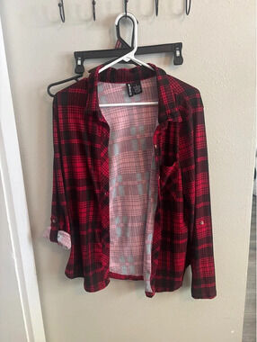 Long sleeve Kristen Nicole size, large, red and black